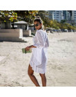 Modne białe pareo damskie w stylu boho letnia sukienka plażowa z długim szerokim rękawem asymetryczny dół prześwitująca