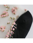 Koronkowe skarpetki damskie w transparentnym kolorze w urocze wyszywane kwiatki zakończone ściągaczem kolorowe bawełniane