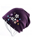 Nowe czapki kobiety wiosna jesień jednolity kolor Skullies kapelusz dla damskie kryształ górski Pearl zakrętka w kształcie kwiat