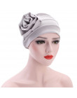Unikalna kompozycja z kwiatów wypadanie włosów szalik na głowę Wrap kobiet kapelusz muzułmanin elastyczny turban kapelusz bonnet