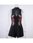 Conmoto lato elegancki V Neck Floral kobiety Playsuit bez rękawów biały kombinezony pajacyki Casual plaża ogólnie haft Plus rozm