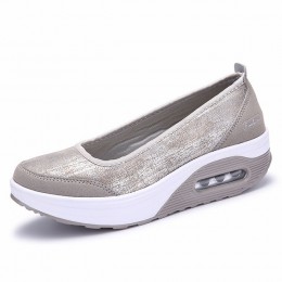 EOFK kobiety płaskie buty na koturnie damskie mokasyny moda damska Slip On płytkie huśtawka buty w stylu casual kobiety mieszkan