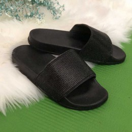 Rhinestone kobiety kapcie klapki japonki letnie kobiety kryształ diament Bling plaża slajdy sandały buty w stylu casual Slip On 