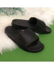 Rhinestone kobiety kapcie klapki japonki letnie kobiety kryształ diament Bling plaża slajdy sandały buty w stylu casual Slip On 