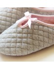 Piękny Bowtie zimowe damskie pantofle domowe na kryty sypialnia dom miękkie dno bawełniane ciepłe buty dla dorosłych goście mies