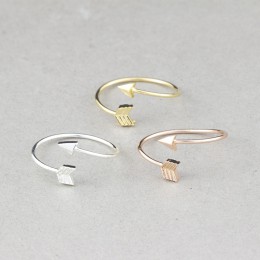 Jednym kierunku strzałki pierścienie dla kobiet Bff prezent Aneis Feminino minimalistyczny biżuteria różowe złoto kolor Bague re