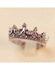 Moda w stylu Vintage srebrny kryształ wiertła Hollow w kształcie korony królowej temperamentu pierścienie dla kobiet wesele pier