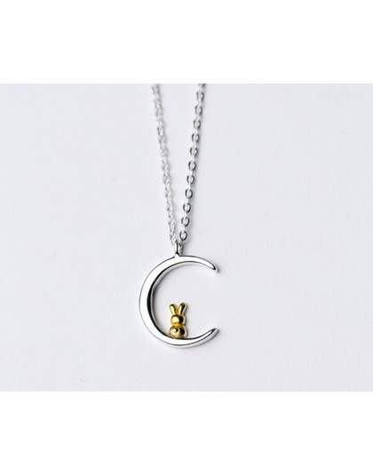 100% prawdziwe. 925 Sterling Silver grzywny biżuteria złoty króliczek królik siedzi na półksiężyc naszyjnik wisiorek GTLX1517