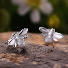 Lotus zabawy majątek 925 Sterling Silver naturalne kreatywny ręcznie projektant biżuterii śliczne pszczoły miodnej stadniny kolc