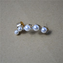 Moda wykwintne klip na kolczyki zaprojektowane piękne słodkie naśladować Pearl kolczyki z kryształem klipy kobiet Ear Cuff 1 szt