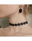 Elastyczne Chokers naszyjniki dla kobiet czarny koronki Hollow kwiat krótkie obojczyka Collares biżuteria Gothic Bijoux Steampun