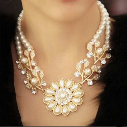 Hurtownie luksusowe symulowane pearl chain kryształowa ozdoba kwiatowa choker naszyjnik koralik pracy biżuteria dla kobiet