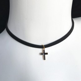 Moda urok biżuterii kobiety gotycki czarny koronki aksamitny choker naszyjnik miłość krzyż naszyjniki i wisiorki dla kobiet prez