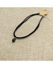 Proste w stylu Vintage list kształt Choker naszyjnik koreański styl Hollow czarna lina aksamitna kołnierz skórzany Collier Femme